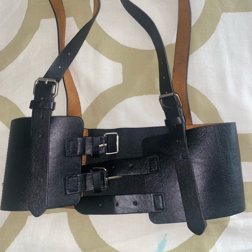 SHEIN Black Harness Belt
